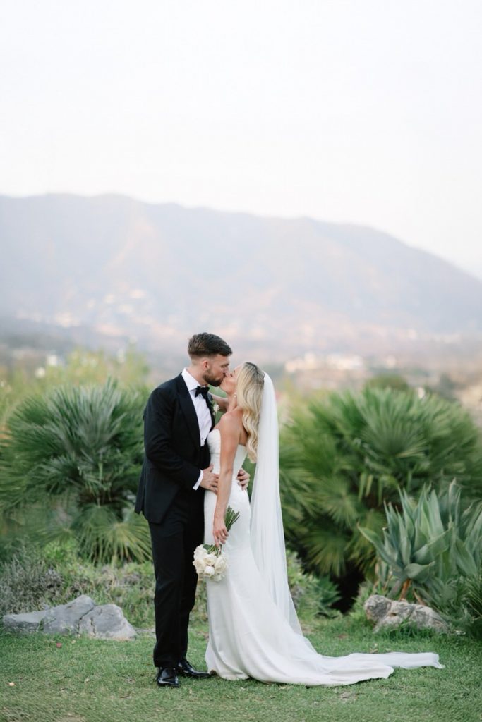 Mijas wedding above Málaga — hillside villa, real wedding photo (2)