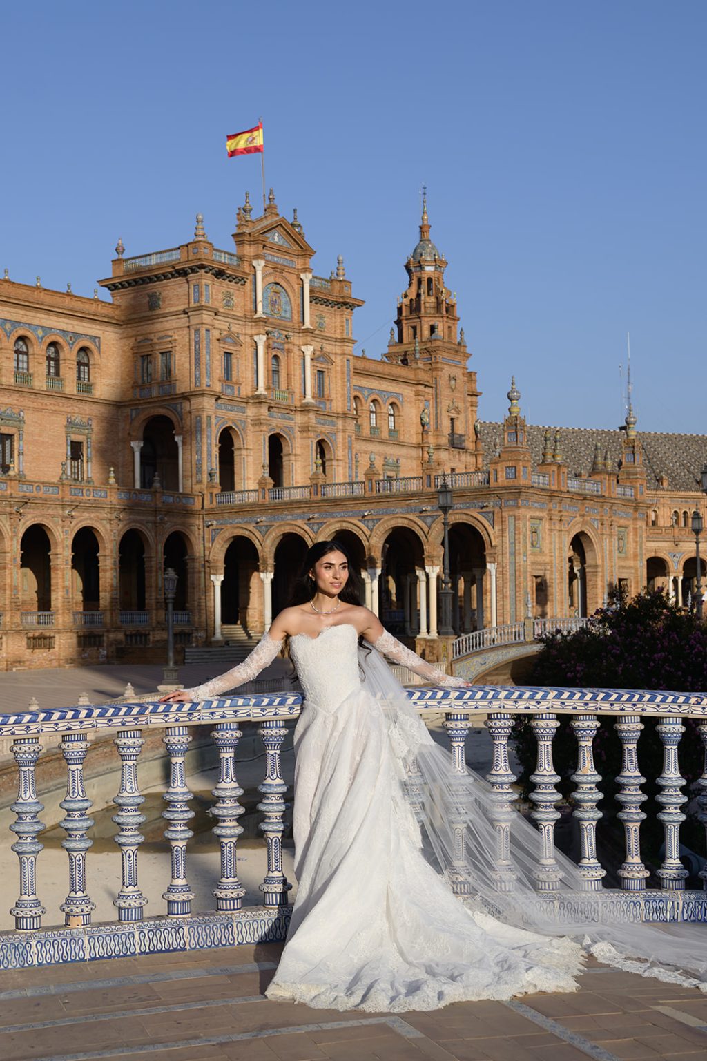 Gili and Paul at Plaza de España, Seville